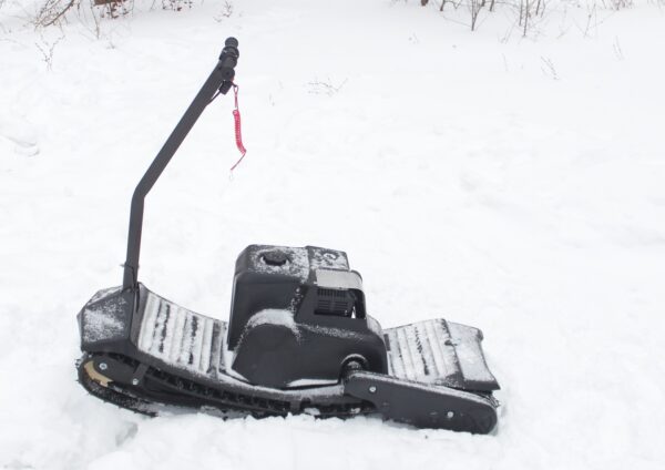 Мотосноуборд_мото сноуборд снайк_моторизованный сноуборд Snike_электро сноуборд_электрчиеский сноуборд_power snowboard_mattracks_power board_black daimond_0