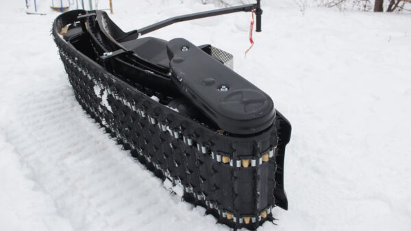 Мотосноуборд_мото сноуборд снайк_моторизованный сноуборд Snike_электро сноуборд_электрчиеский сноуборд_power snowboard_mattracks_power board_black daimond_11