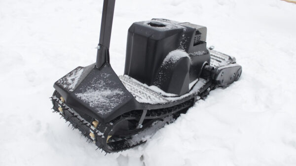 Мотосноуборд_мото сноуборд снайк_моторизованный сноуборд Snike_электро сноуборд_электрчиеский сноуборд_power snowboard_mattracks_power board_black daimond_6