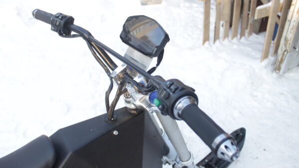 Электро снегоход_Электро сноубайк_электро сноуборд_мотосноуборд_10